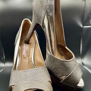 BCBGMaxAzria Metallic Silver Stiletto Platform Heels Size 7.5